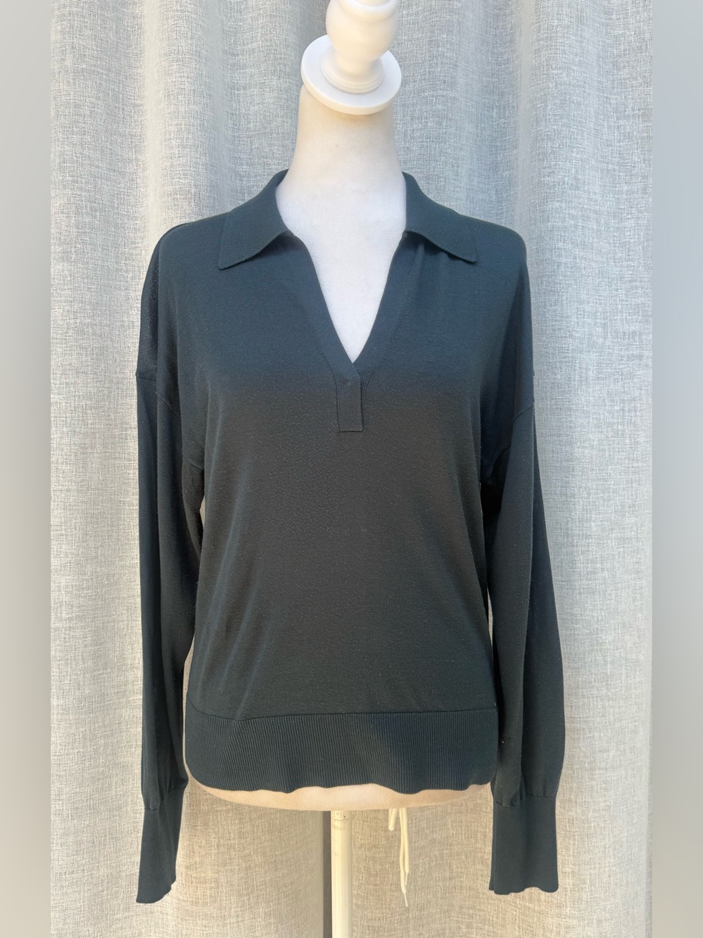 M.M Laufleur emerald green collar silk knitted top sweater